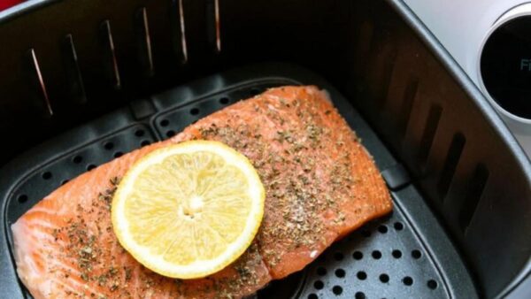 The Best Way To Cook Salmon Perfectly In An Air Fryer